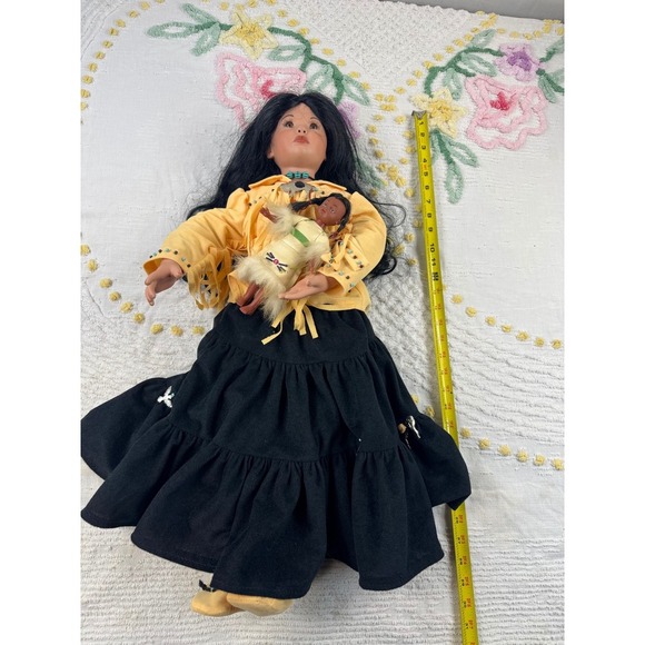 Native American Porcelain Doll with Baby & Accessories Collectible Decor - Picture 11 of 12